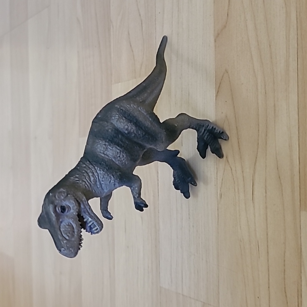 Tyrannosaurus 1997-P1A Plastic jurassic World Dinosaur 7" figurine
